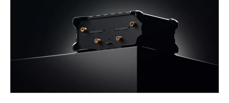Teltonika RUT951 PoE+ Router sieci komórkowej