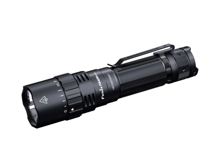 Fenix PD40R V 3.0 Latarka LED Akumulator 3000 lumenów