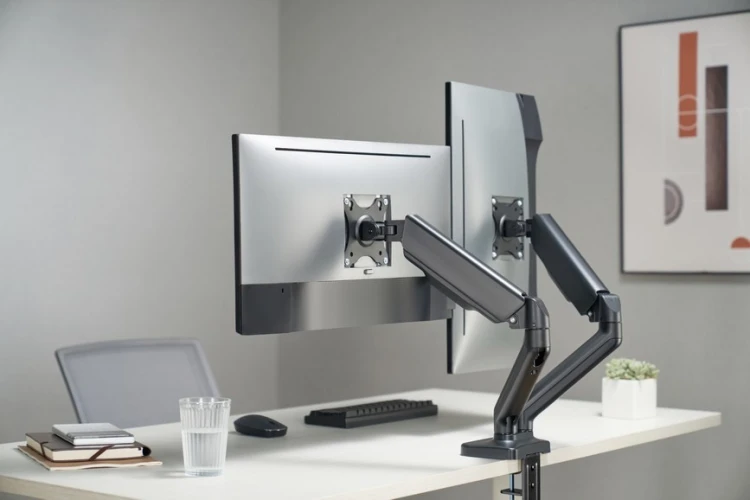 Equip Uchwyt stołowy 17"-32" / 2TFT 360° Sprężyna gazowa 9 kg detaliczny