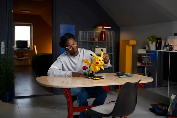 LEGO Pokemon 72152 - Pikachu i Pokeball