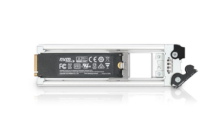 Icy Dock MB840TP-B obudowa do dysków twardych Obudowa SSD Aluminium, Czarny M.2