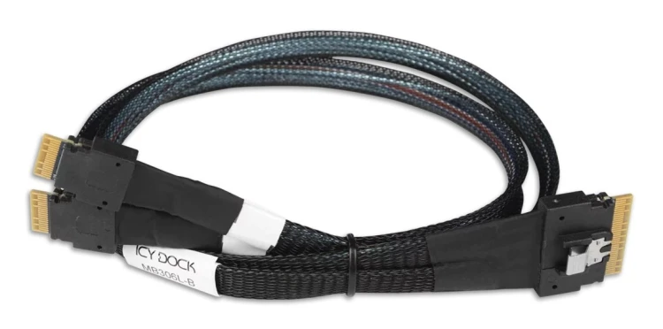 Icy Dock MB306L-B kabel SAS 0,5 m Czarny