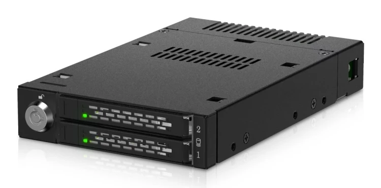 IcyDock M.2 PCIe NVMe SSD Mobilny stojak do zewnętrznych 3.5 4i 2x