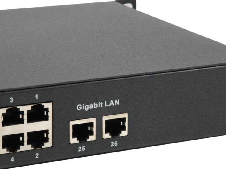 Przełącznik LevelOne FE PoE+ 26-portowy 19" 150W 1Gbps