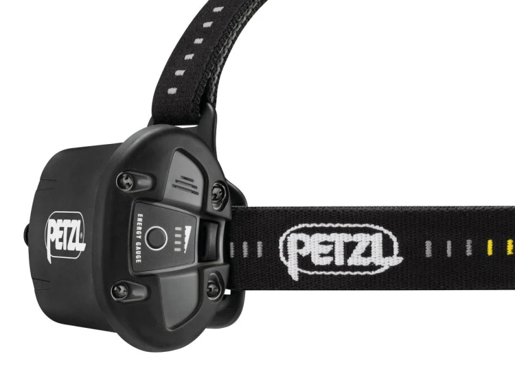 Latarka czołowa Petzl Duo S niezwykle mocna, wodoodporna i ładowalna latarka czołowa, wyposażona w funkcję antyodblaskową FACE2FACE firmy Petzl. 1100