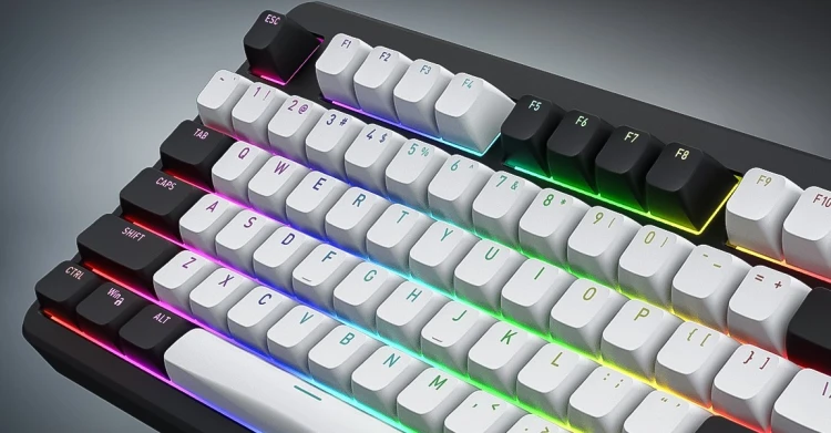 HATOR Rockfall 3 TKL Wireless klawiatura Uniwersalne USB + RF Wireless + Bluetooth QWERTY Angielski Biały