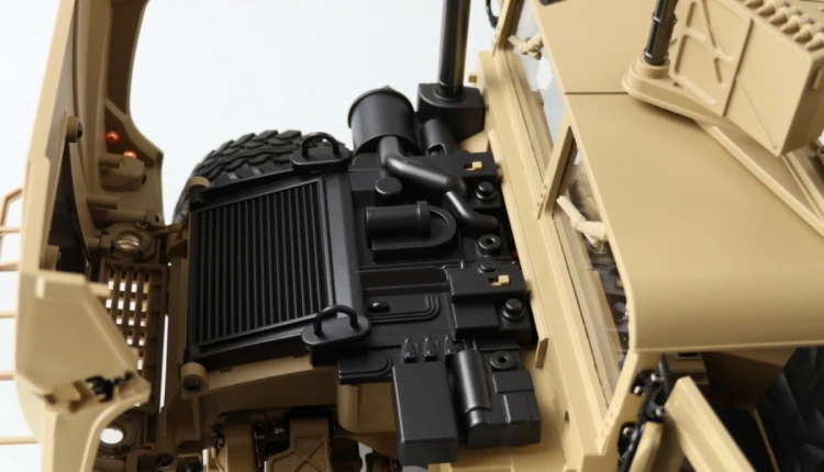 Amewi RC Car US Ciężarówka 4x4 HUMVEE Li-Po Akumulator 4500mAh piasek/14