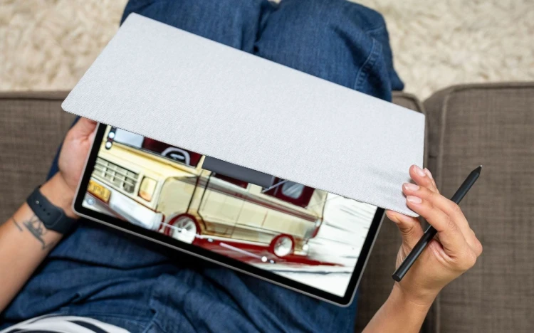 Wacom ACK45633Z etui na tablet 35,6 cm (14") Folio Szary