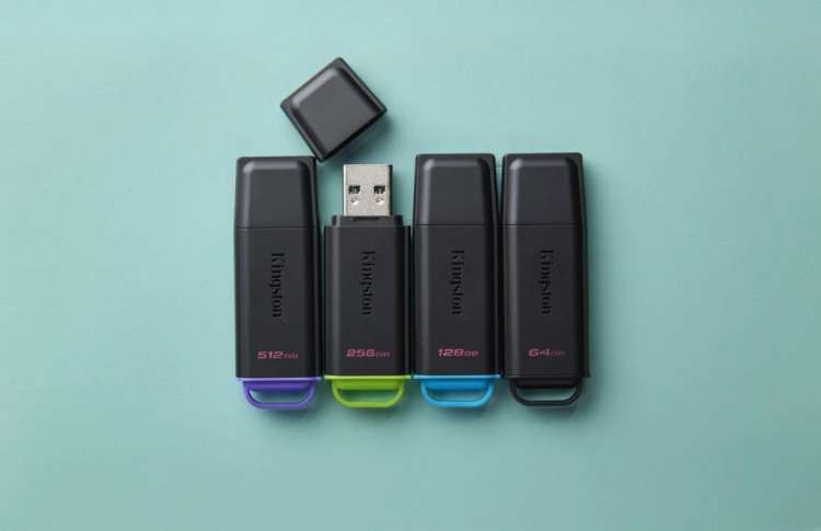 KINGSTON 64GB Portable USB 3.2 Gen 1 DataTraveler Exodia Black