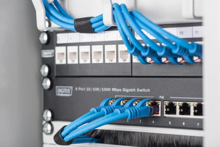 Digitus Przełącznik Gigabit Ethernet 10", 8-portowy, niezarządzalny