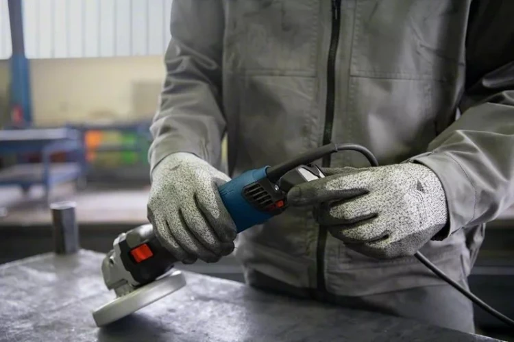 Bosch GWS 17-125 szlifierka kątowa 12,5 cm 11500 RPM 1700 W 2,2 kg