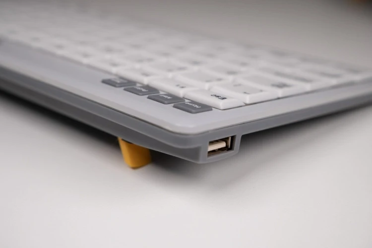 Klawiatura BakkerElkhuizen Ultraboard 950 V2 Kompaktowy układ w Wielkiej Brytanii sprzedaż detaliczna