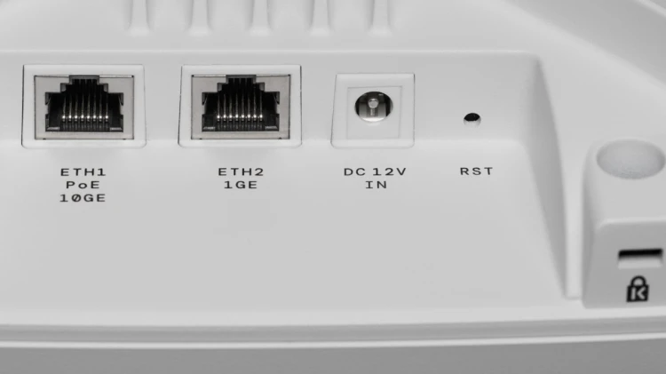 LX-7400 18000 Mbit/s Biały Obsługa PoE