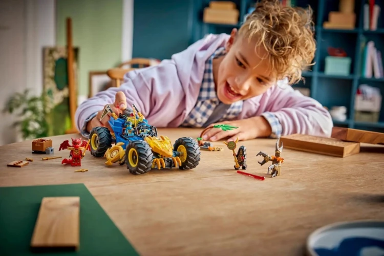 LEGO NINJAGO 71856 Wielofunkcyjny samochód Jaya
