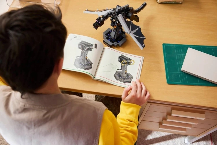 LEGO Minecraft 21595 - Smok Kresu