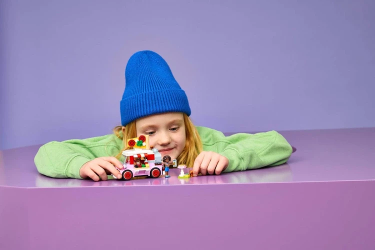 LEGO Friends 42694 - Furgonetka z pizzą