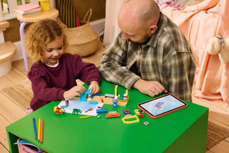 LEGO Disney 43280 - Zabawa na plaży z Lilo i Stitchem