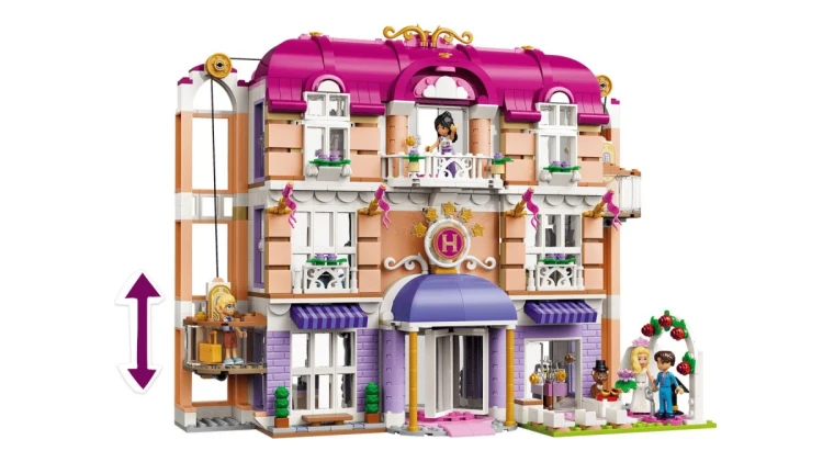LEGO Friends 42704 - Grand Hotel w mieście Heartlake