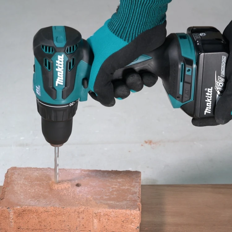 Makita DHP490Z wkrętak zasilany/zakrętark udarowy 1900 RPM Niebieski, Czarny