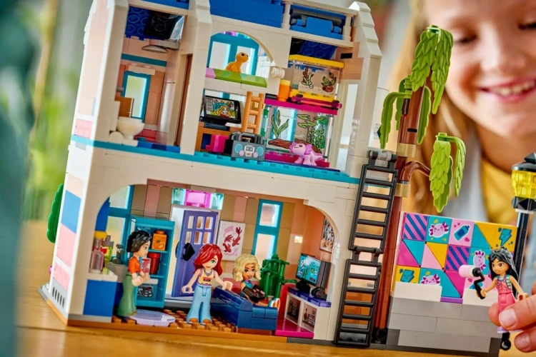 LEGO FRIENDS 42687 Dom rodzinny Liann