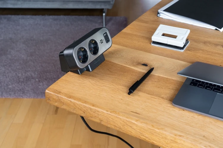 Listwa zasilająca Brennenstuhl Estilo Duplex z ochroną przeciwprzepięciową, 1x USB C, 9x gniazda
