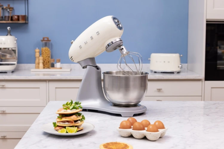 Smeg SMF04CREU mikser Mikser stojący 800 W Kremowy