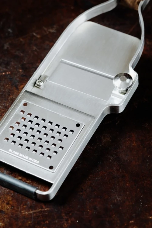 Microplane 43313 ręczna tarka / spiralizer Tarka z uchwytem Srebrny, Drewno