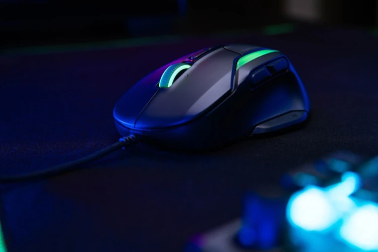 Turtle Beach Kone II myszka Gaming Po prawej stronie USB Typu-A Optyczny 26000 DPI