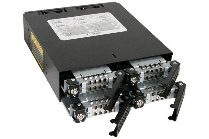 Płyta montażowa IcyDock 4x6,3cm SATAI-III/SAS w 1x5,25" HDD/SSD