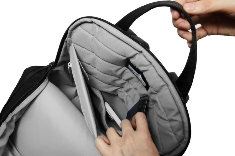 XD DESIGN PLECAK BOBBY SOFT TOTE BLACK P706.3001