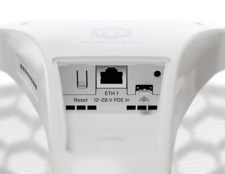 Router MIKROTIK RouterBOARD LHG-5axD-XL + L3 (800MHz; 256MB RAM, 1xGLAN, 1x 5GHz 802.11ax; 27dBi antena) outdoor
