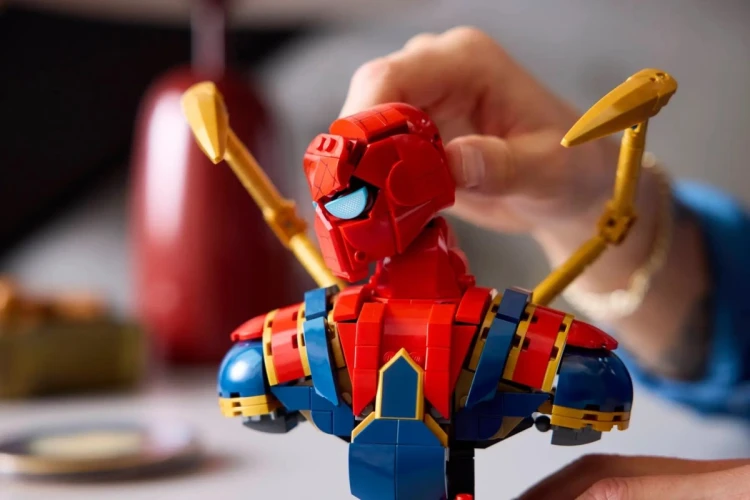 LEGO MARVEL 76326 Popiersie Iron Spider-Mana