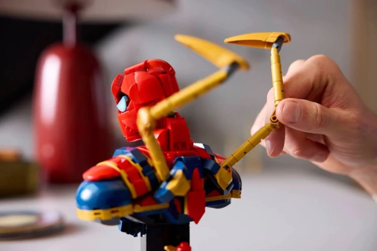 LEGO MARVEL 76326 Popiersie Iron Spider-Mana