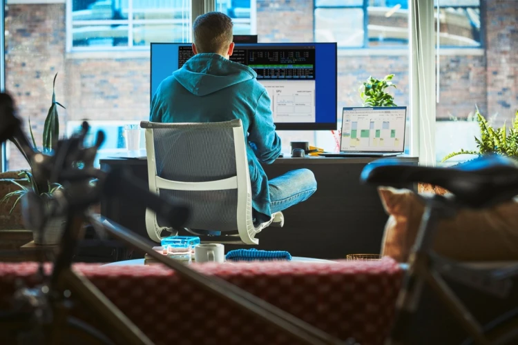 HP Klawiatura bezprzewodowa 975 Dual-Mode