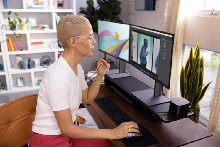 HP Klawiatura bezprzewodowa 975 Dual-Mode