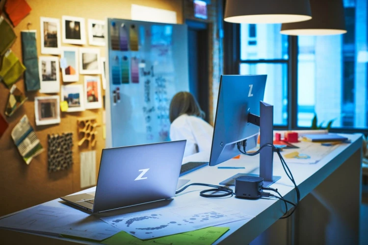 HP Klawiatura bezprzewodowa 975 Dual-Mode