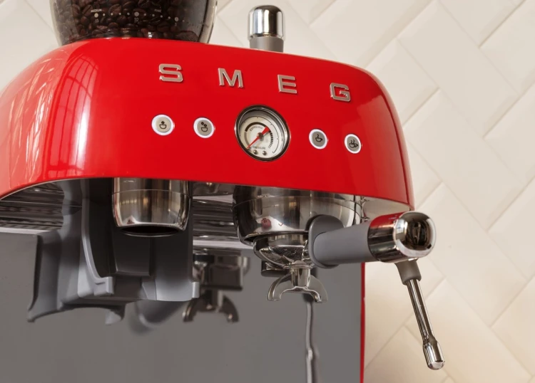 Smeg EGF03RDEU ekspres do kawy Ręczny Ekspres do espresso 2,4 l