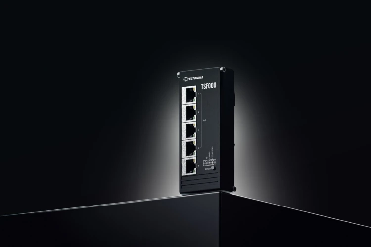 Teltonika TSF000 Nie zarządzany Fast Ethernet (10/100) Obsługa PoE Desktop Czarny