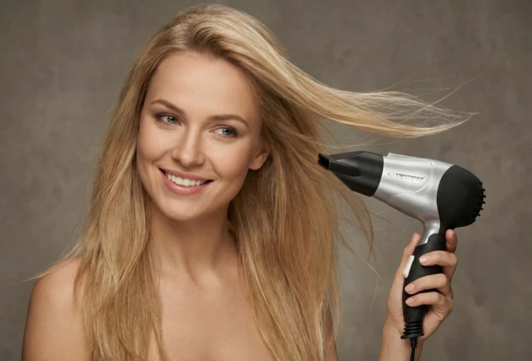 Suszarka do włosów Esperanza Venus EBH002S (850W; kolor czarny)