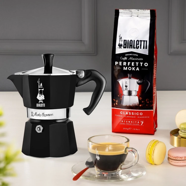 Kawiarka BIALETTI Moka Express (kolor czarny)