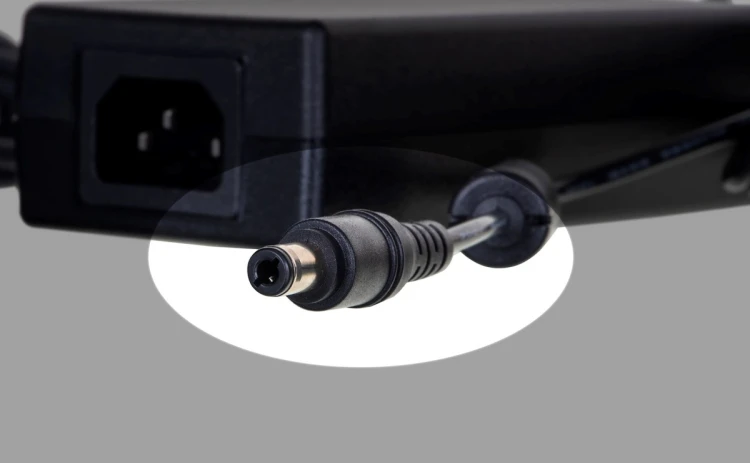 Zebra Drukarka etykiet ZD421T termiczna/termotransferowa/USB/203dpi ZD4A042-30EM00EZ