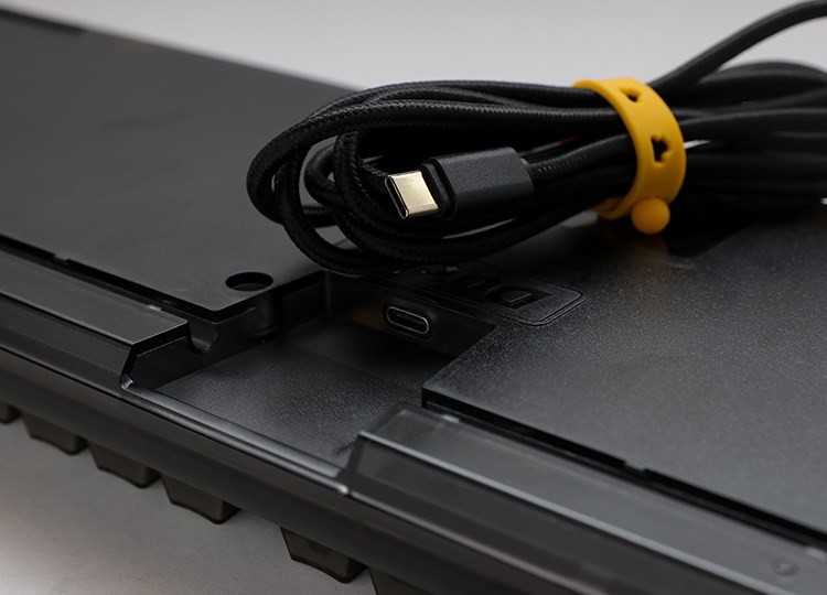 Klawiatura Ducky One 3 Aura TKL Gaming USB QWERTY