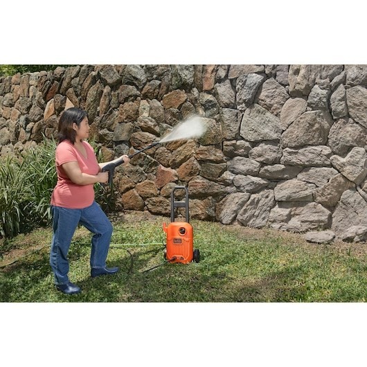 Black & Decker BEPW1650-QS podkładka ciśnieniowa Kompaktowy Prąd elektryczny 330 l/h Pomarańczowy