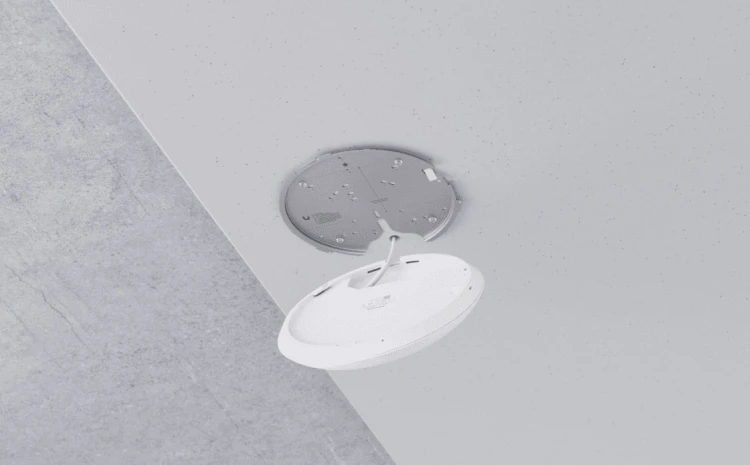 Access Point Wi-Fi 7 Ubiquiti UniFi U7 Pro 2.4GHz(2x2)/5GHz(2x2)/6GHz(2x2) PoE+ 1x2,5G
