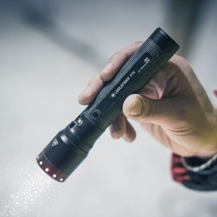 Latarka Ledlenser P7R