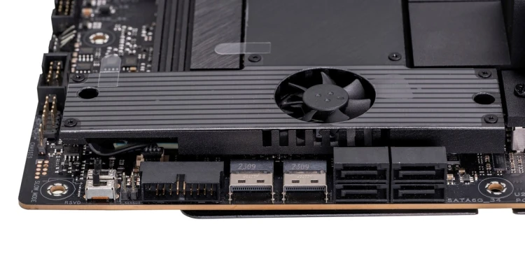 Płyta główna Asus Pro WS WRX90E-SAGE SE 1x sTR5 AMD ryzen Threadripper PRO 7000 SoC (8x DIMM, 4x SATA, 2x SlimSAS, 4xM.2, 2x10Gbe, IPMI, EEB)