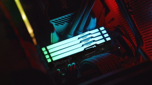KINGSTON DDR5 64GB 5600MT/s CL40 DIMM KITx2 FURY Beast RGB