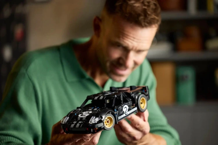 LEGO TECHNIC 42223 Samochód wyścigowy 1966 Ford GT40 MKII
