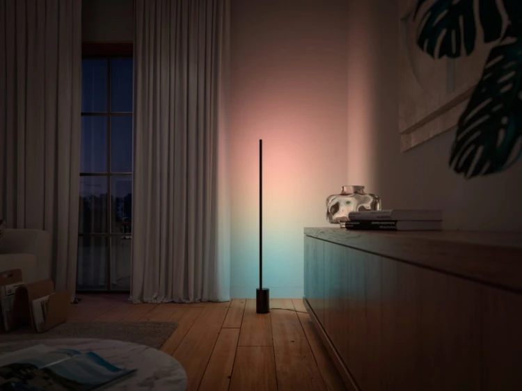 Lampa podłogowa Philips Hue Gradient Signe w kolorze czarnym