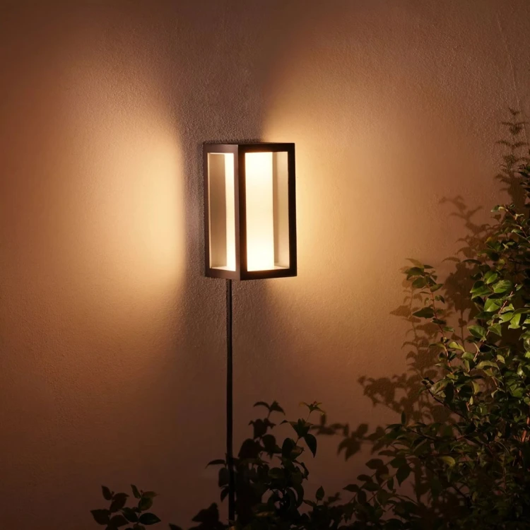 Philips Hue Sieninis lauko šviestuvas Impress (Baltas ir spalvotas)